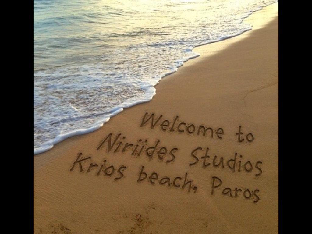 Niriides Studios ปาริเกีย ภายนอก รูปภาพ
